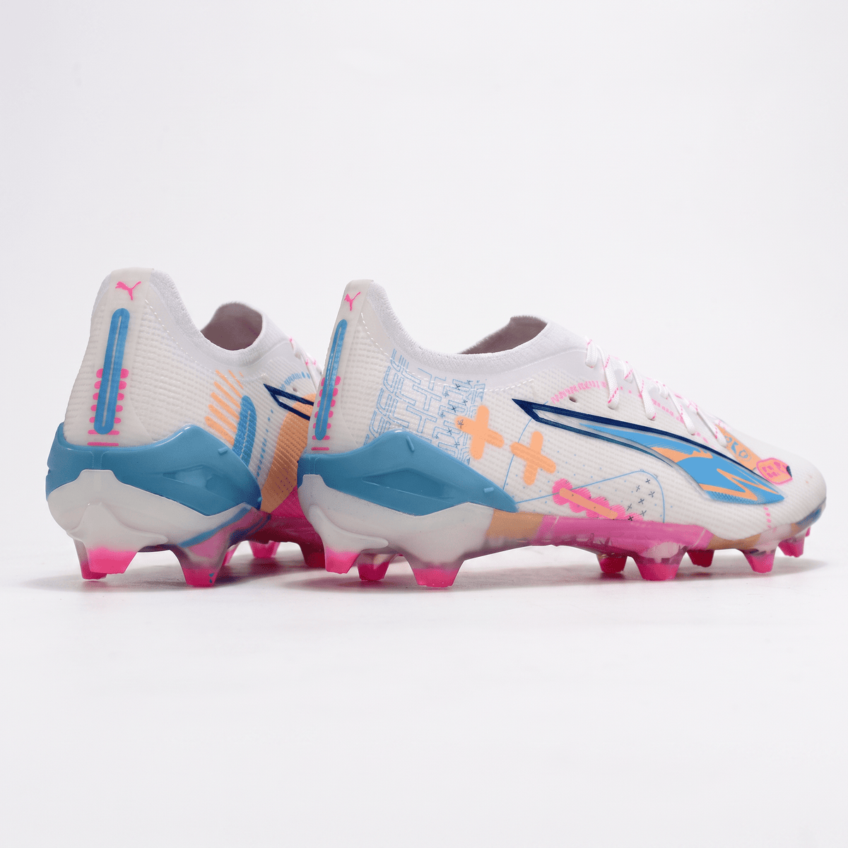 Ultra 5 Ultimate FG White / Luminous Blue / Poison Pink / Melon