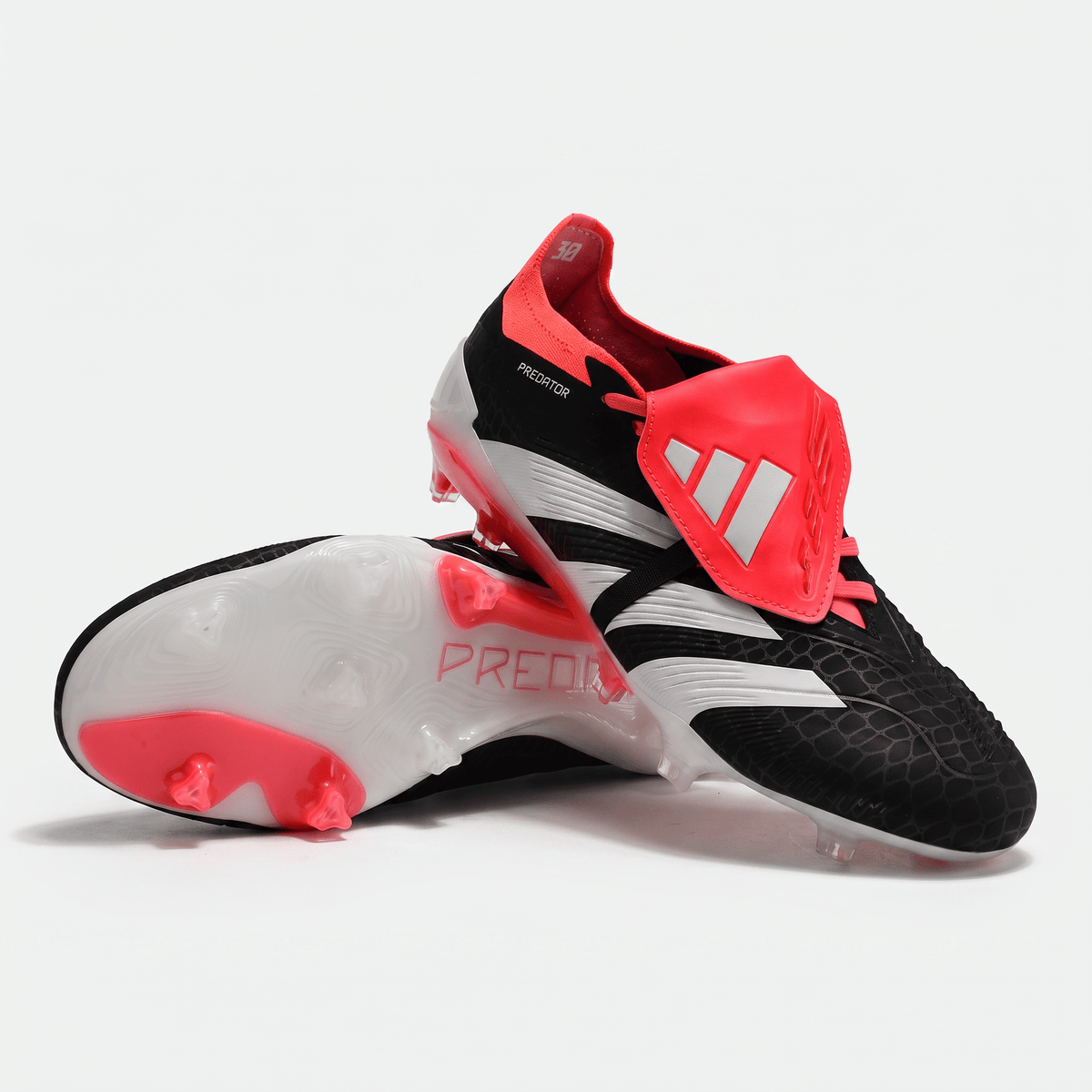 Predator Fold-Over Tongue FG Core Black / Cloud White / Solar Red